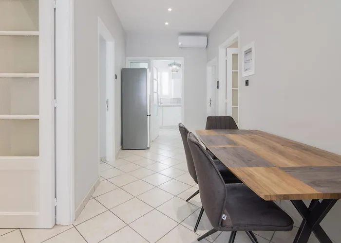 Amazing 2 Bedroom House