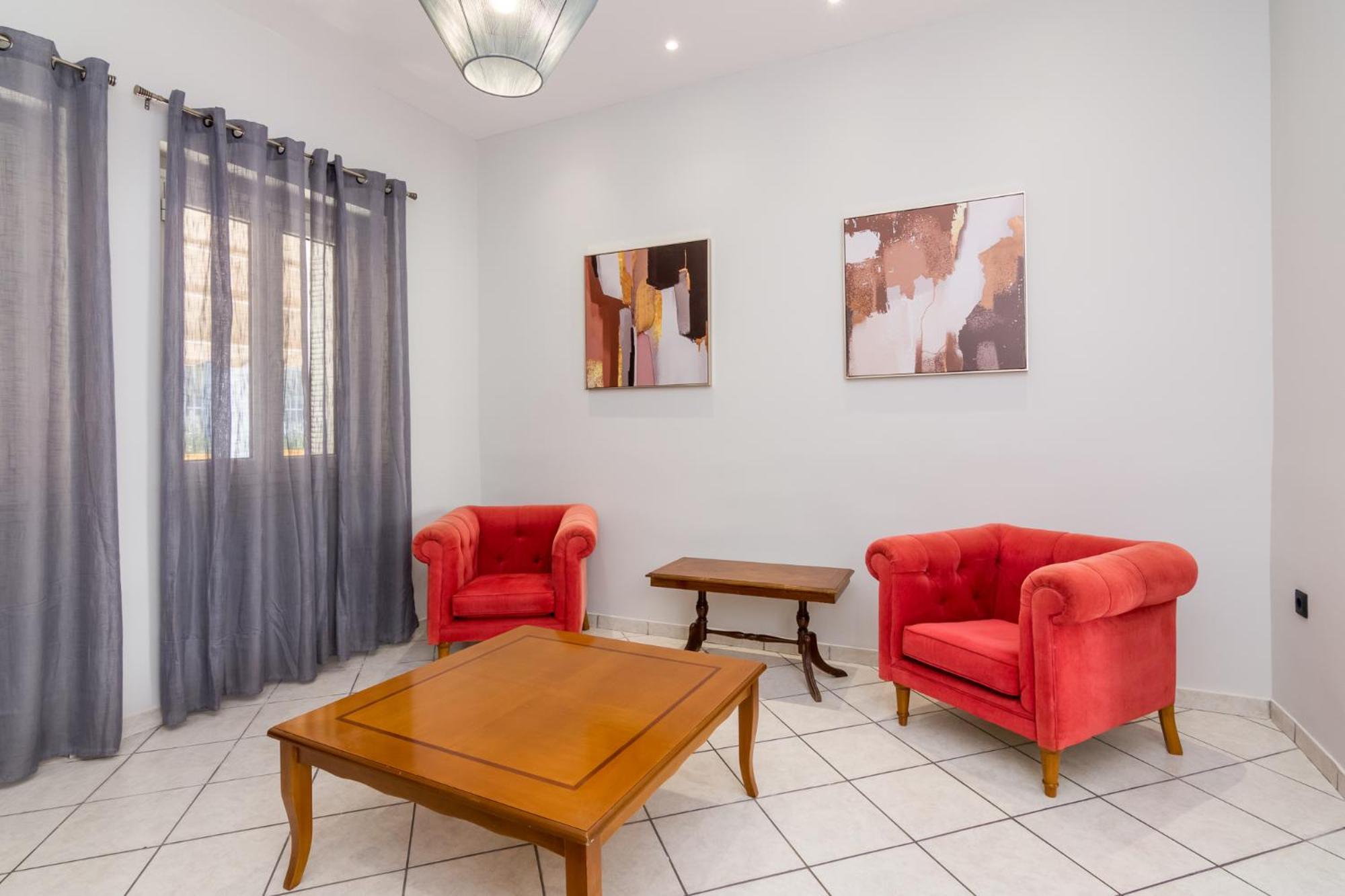 Amazing 2 Bedroom House *