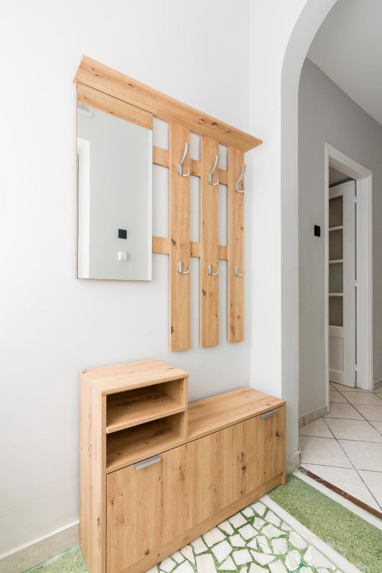 דירה Amazing 2 Bedroom House אתונה